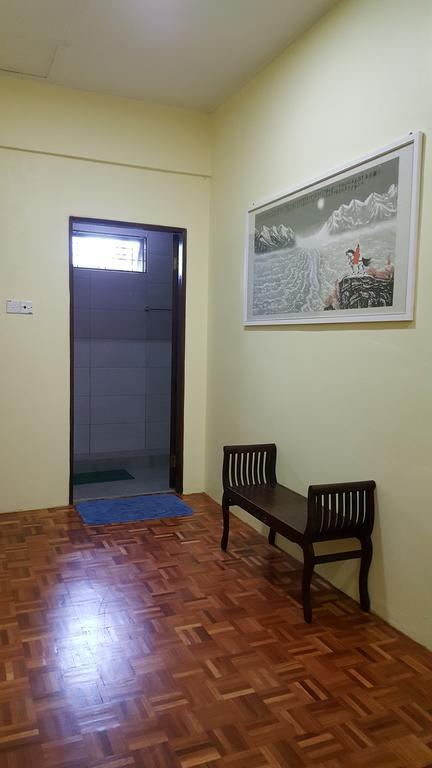 Ellis Lot 310 Villa Kuching Buitenkant foto
