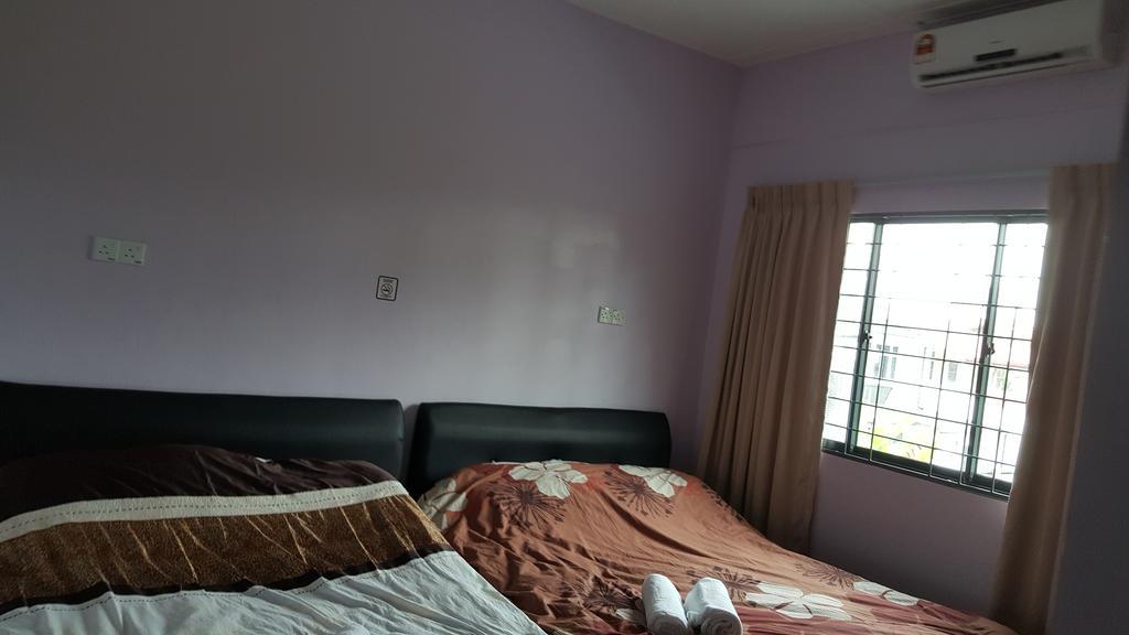 Ellis Lot 310 Villa Kuching Buitenkant foto