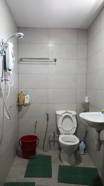 Ellis Lot 310 Villa Kuching Buitenkant foto